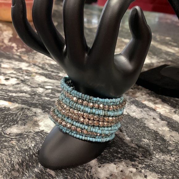 Slip-on Beautiful Beaded cuff bracelet - Picture 6 of 6